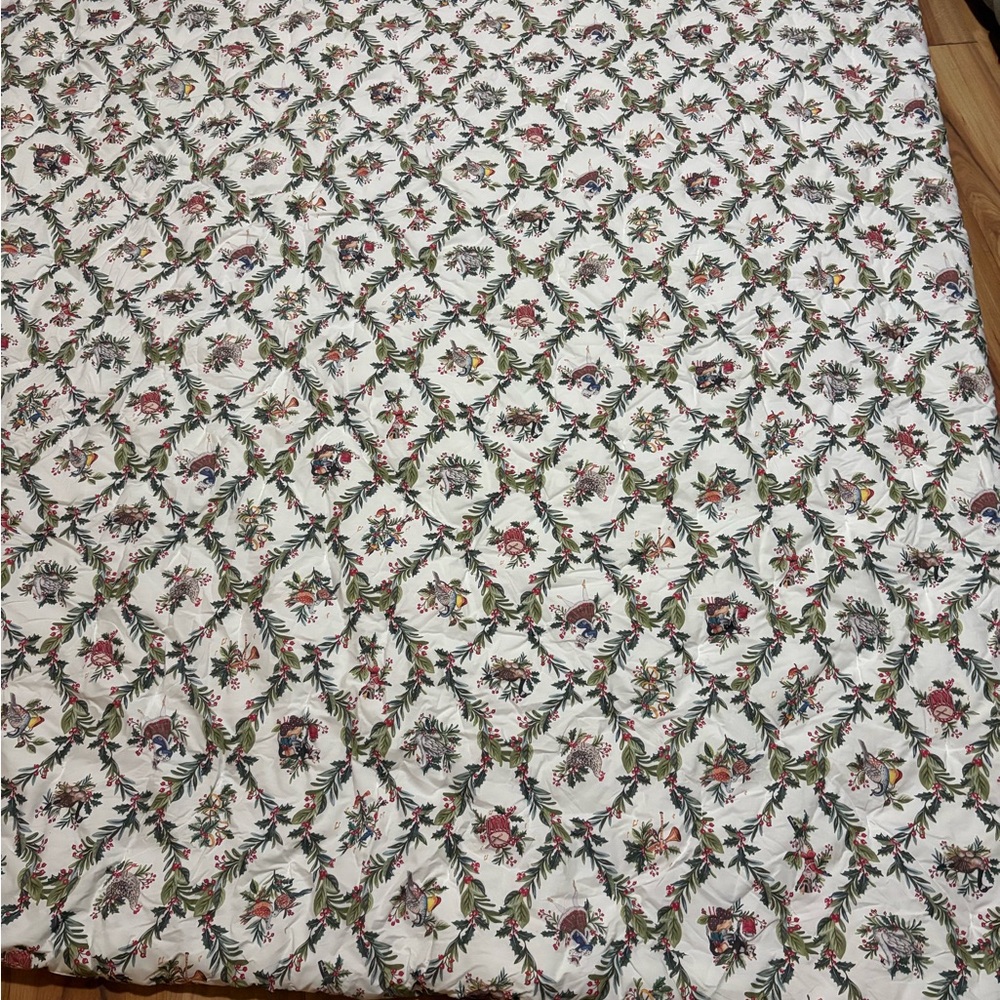 Pottery Barn 12 Days of Christmas Queen Comforter
